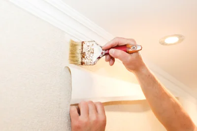 Pose de papier peint à Mésandans — revêtements muraux et toiles de verre